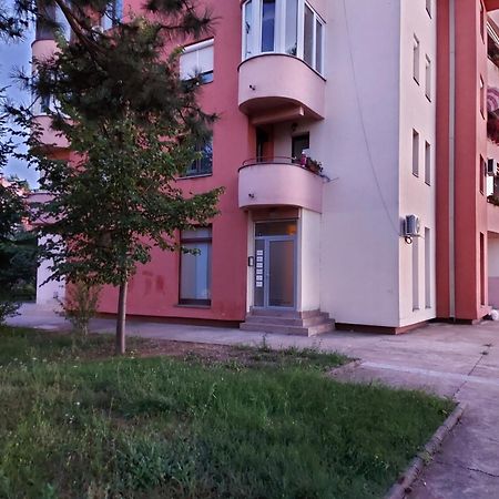 Top Apartment Ni Exterior foto